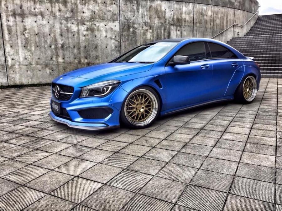  Mercedes-Benz CLA-Class by Liberty Walk 2015 года  (фото 2 из 14)